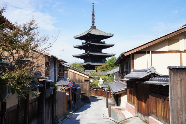 京都東山の八坂の塔